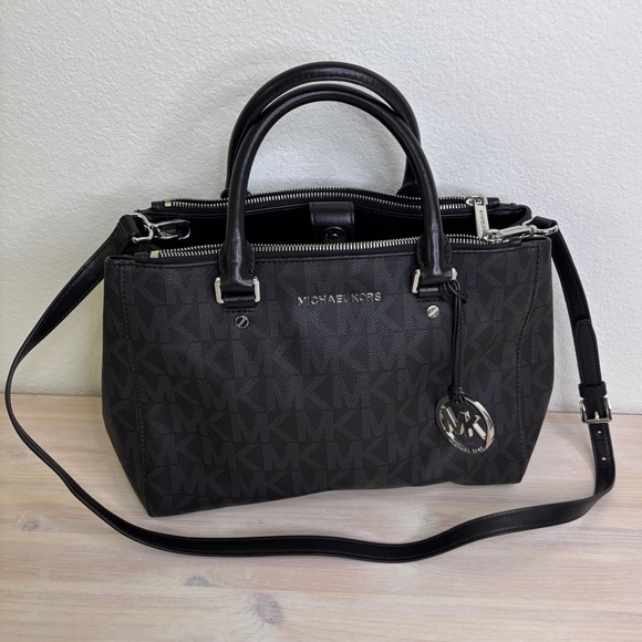 Michael Kors Sutton satchel - Picture 1 of 8